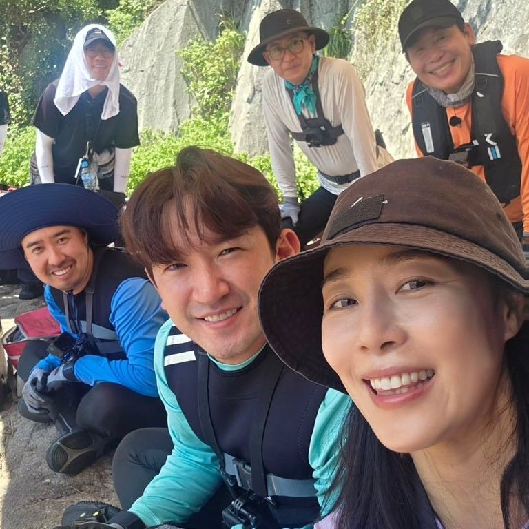 Latest photo of Lee Minwoo (SHINHWA)