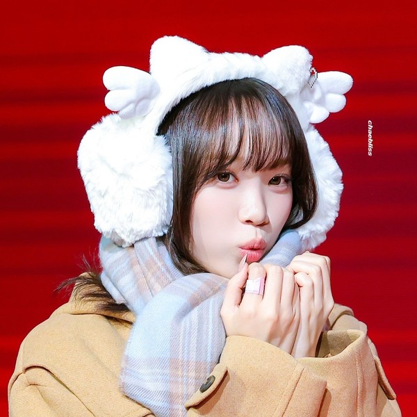 Popular profile image of Kim Chaewon (LE SSERAFIM) selected by votes