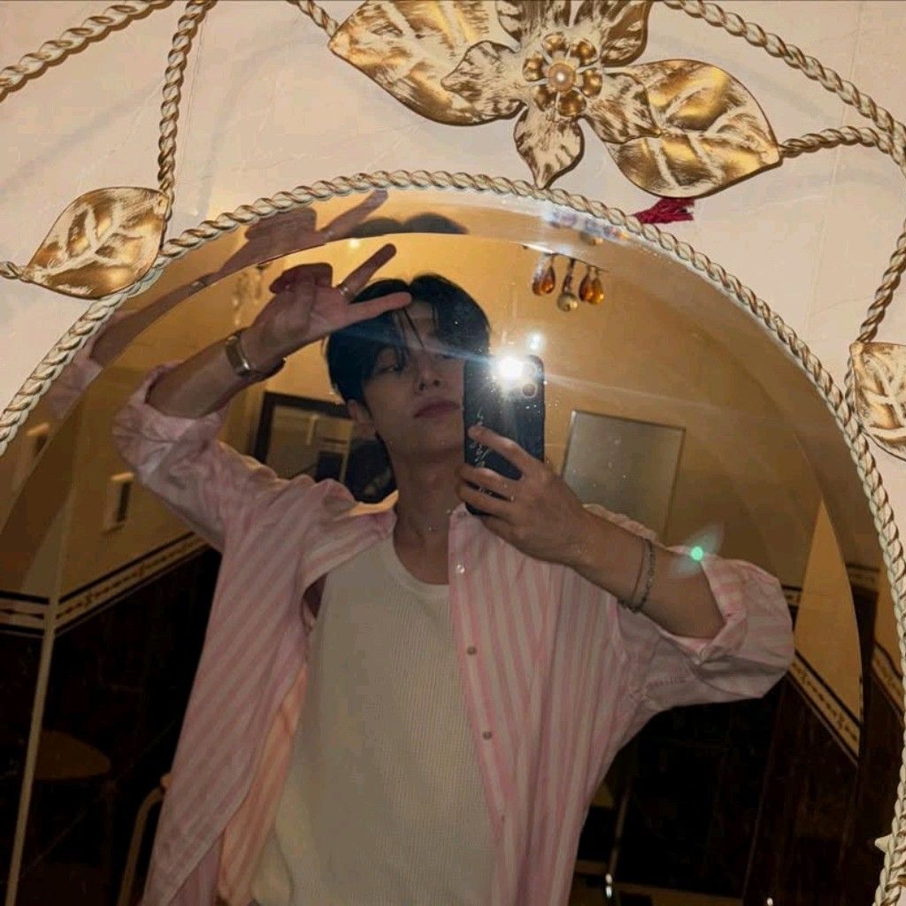 Recent activity shot of Kim Donghyun (AB6IX)