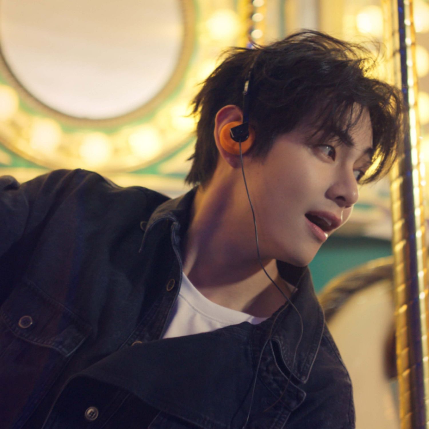 A moment captured by V (BTS)'s fan