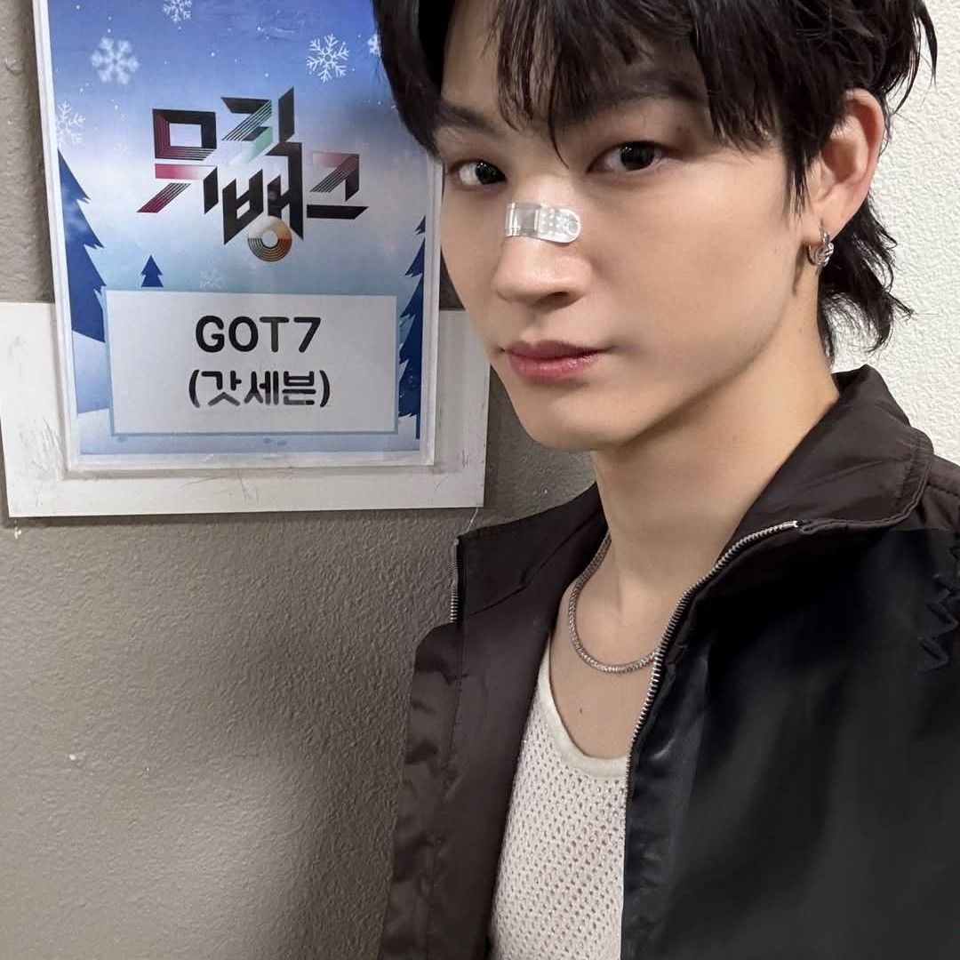 Recent activity shot of JAY B (GOT7)