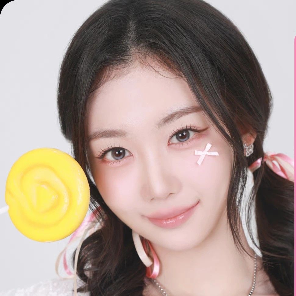 Recent activity shot of Kaede (tripleS)