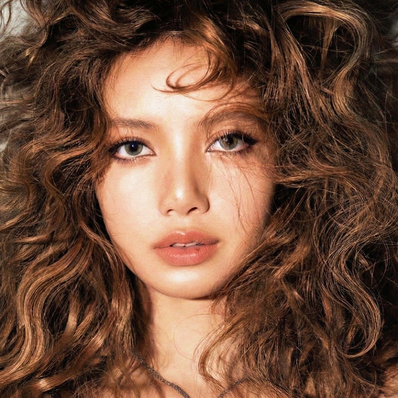 리사 (BLACKPINK)의 최신 사진