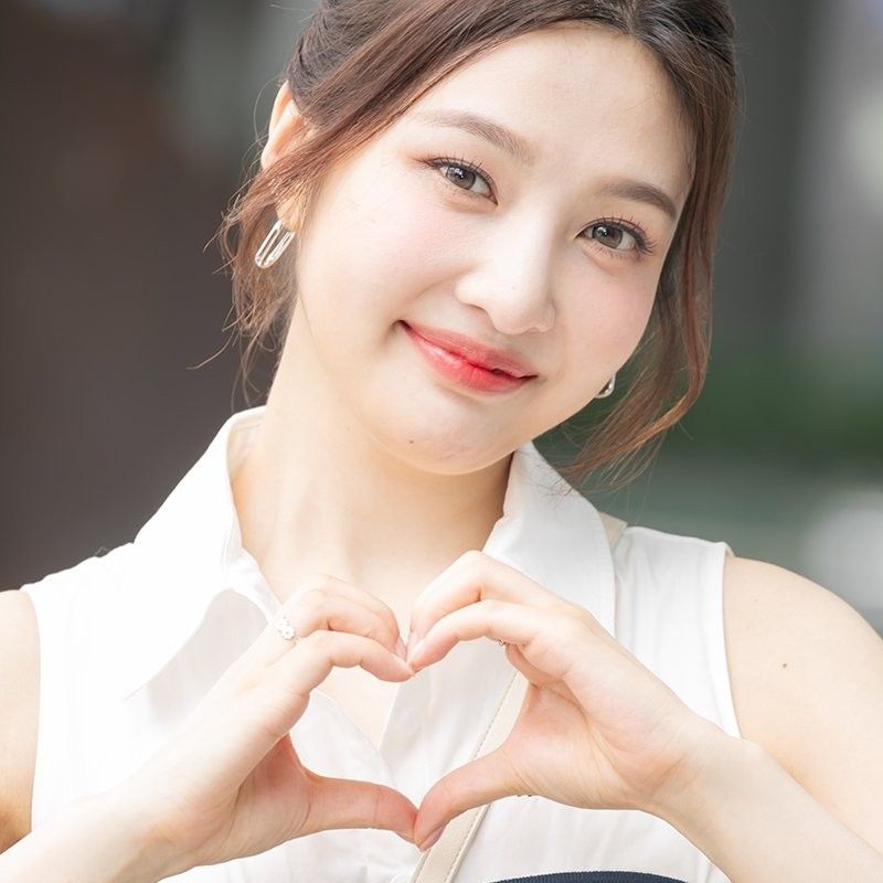 Recent activity shot of Joy (Red Velvet)