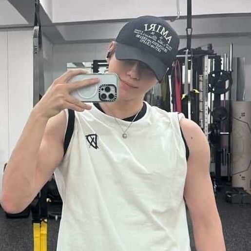 Foto aktivitas terbaru Kang Daniel