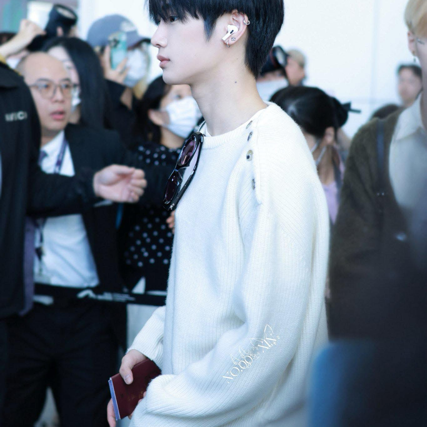 Behind-the-scenes cut of Zhou Anxin (ALPHA DRIVE ONE)