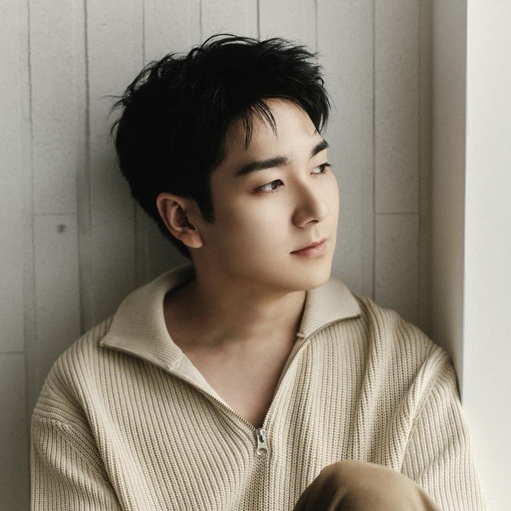 Latest photo of Aron
