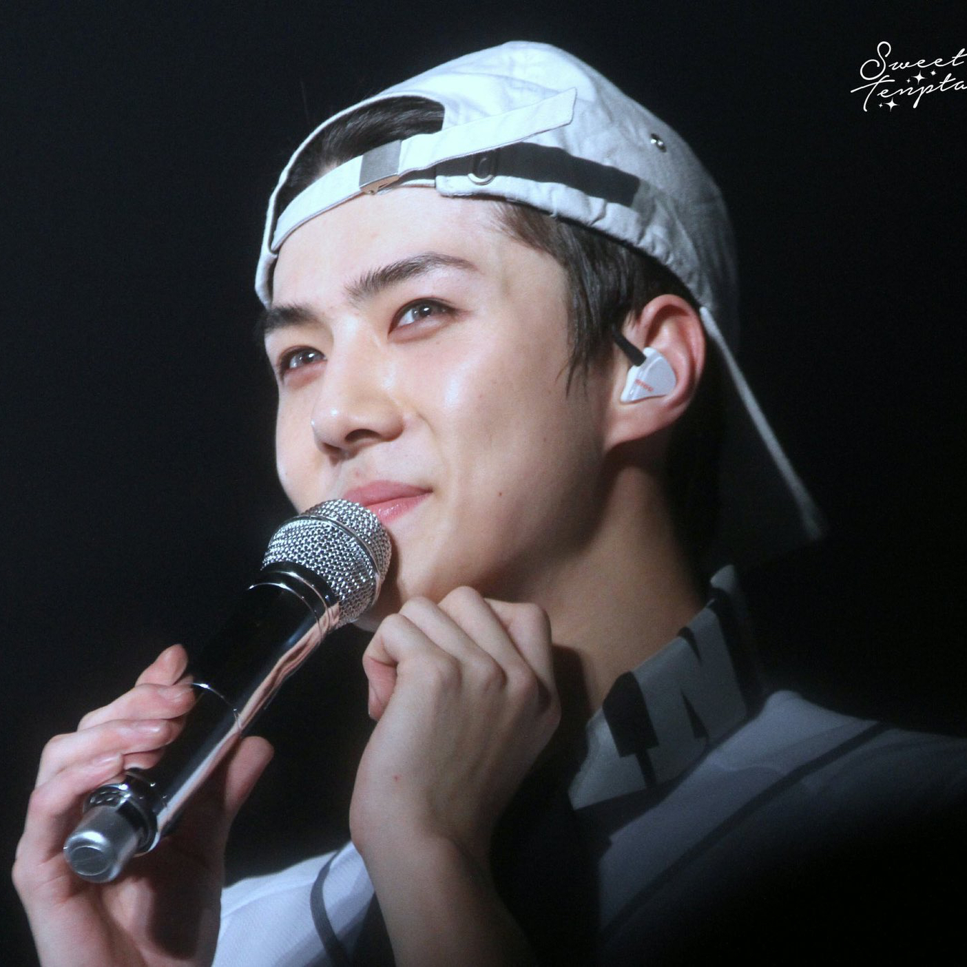 Behind-the-scenes cut of Sehun (EXO)
