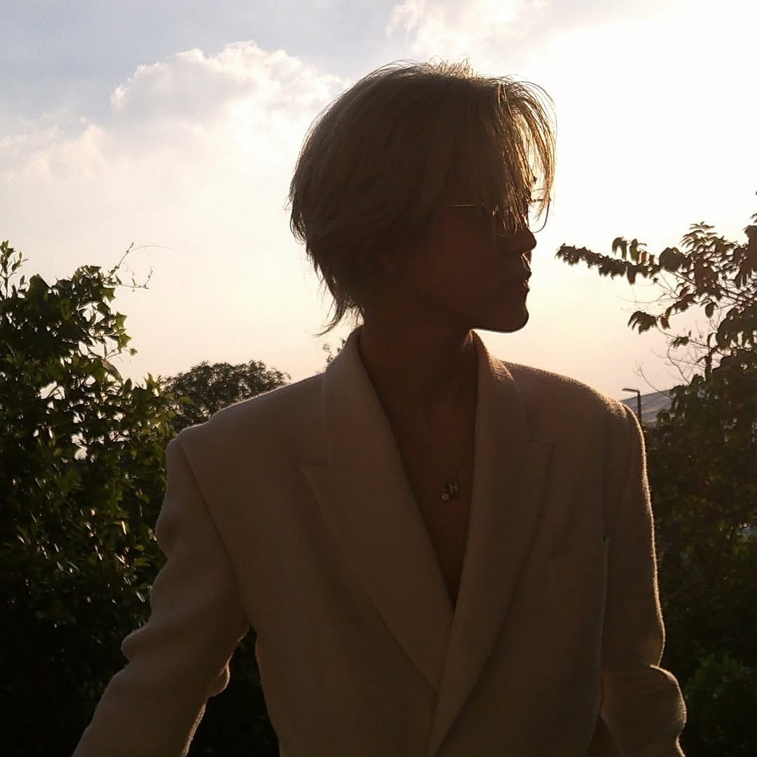 A moment captured by THI-O (NexT1DE)'s fan