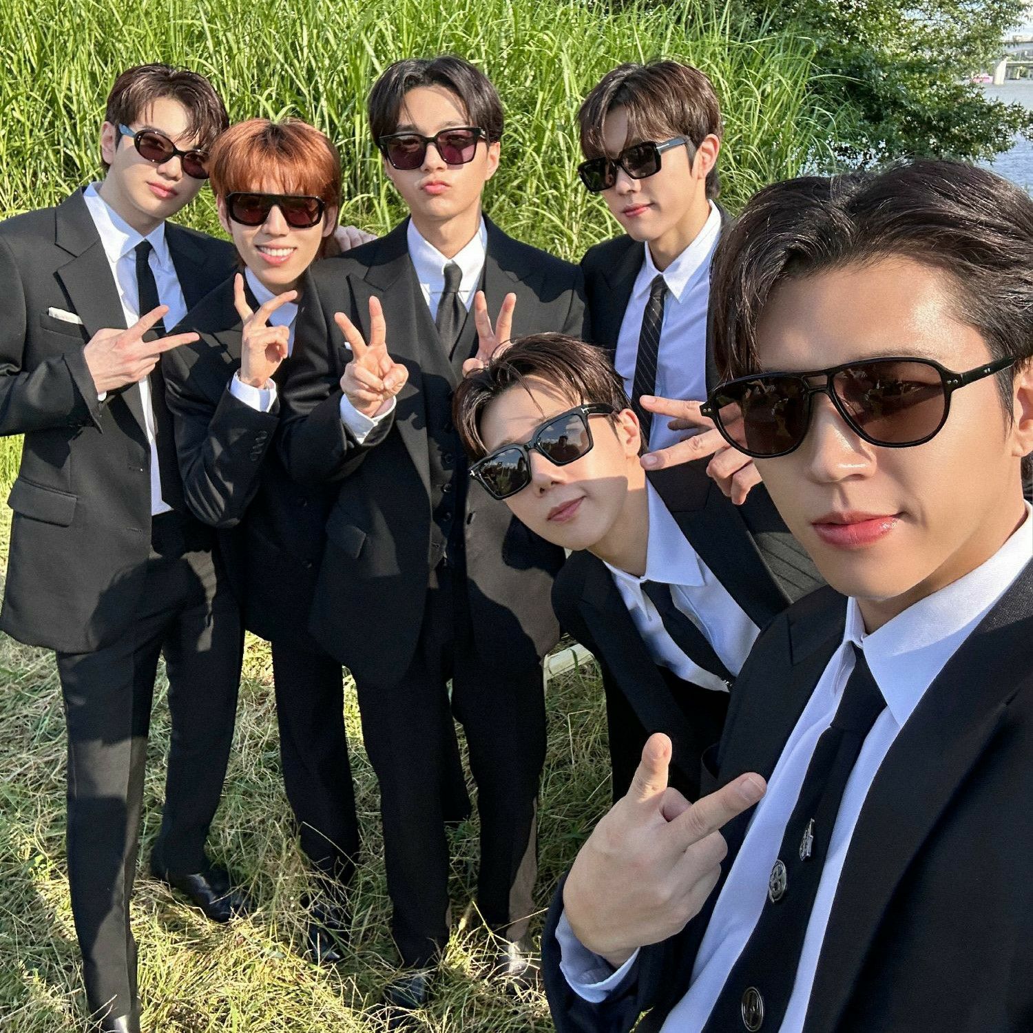 Behind-the-scenes cut of INFINITE