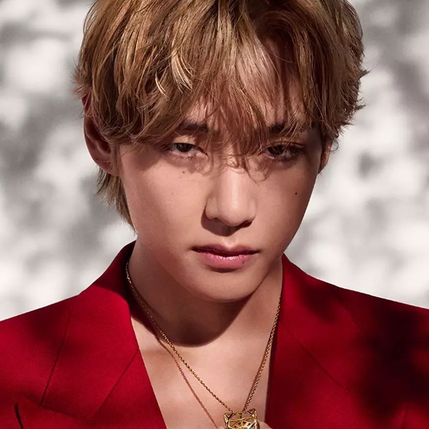 Latest photo of V (BTS)