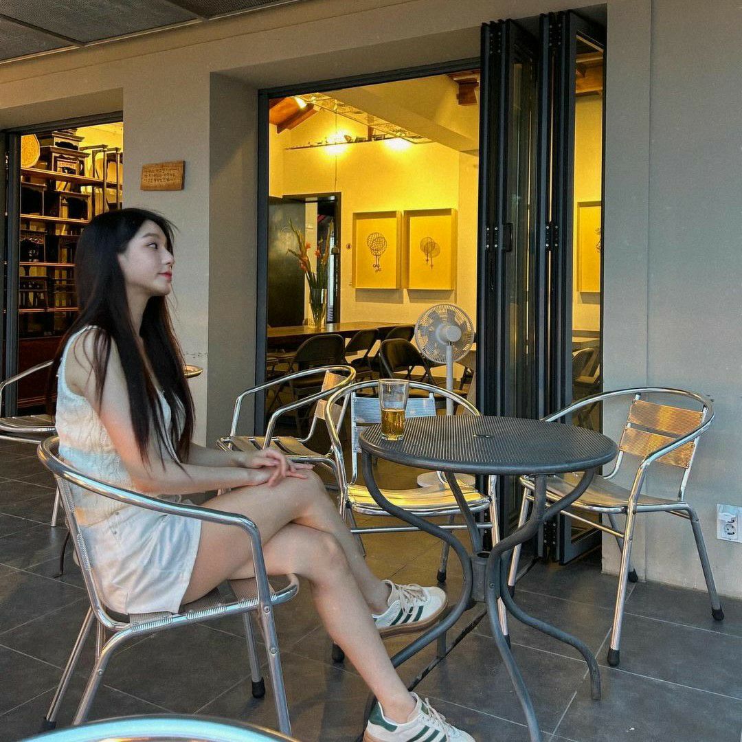 A moment captured by SECRET NUMBER's fan