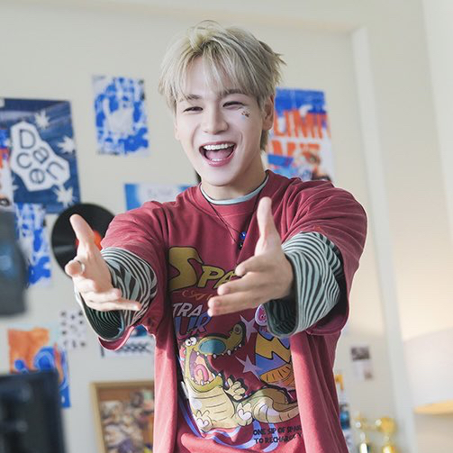 豆原一成 (JO1)的最新照片