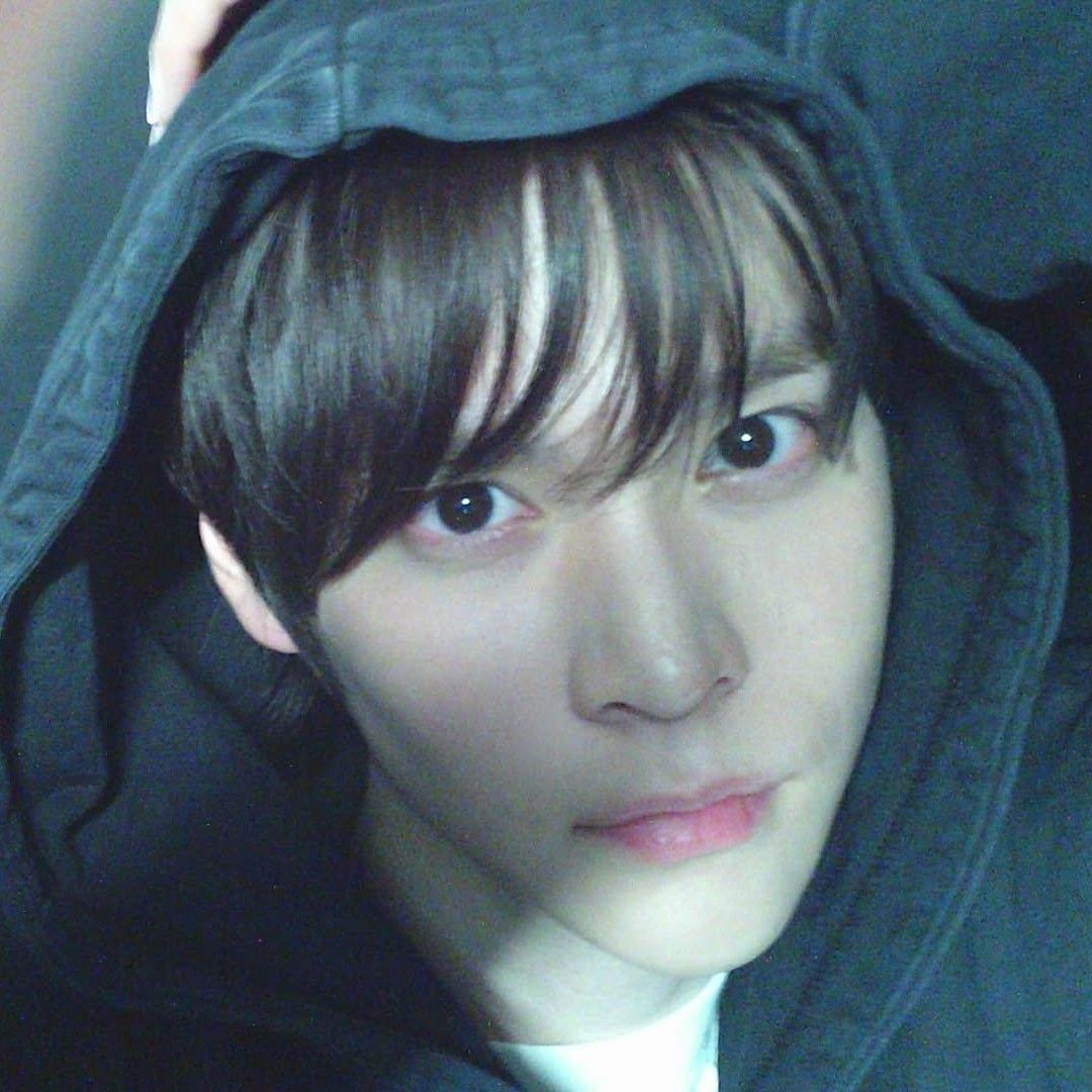 Recent activity shot of Eunseok (RIIZE)