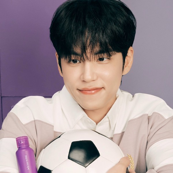 Signature photo of Wonpil (DAY6) capturing their charm