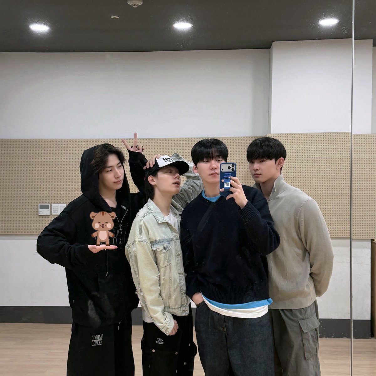 Latest photo of ONEUS