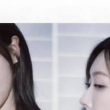 A moment captured by Handong (DREAMCATCHER)'s fan