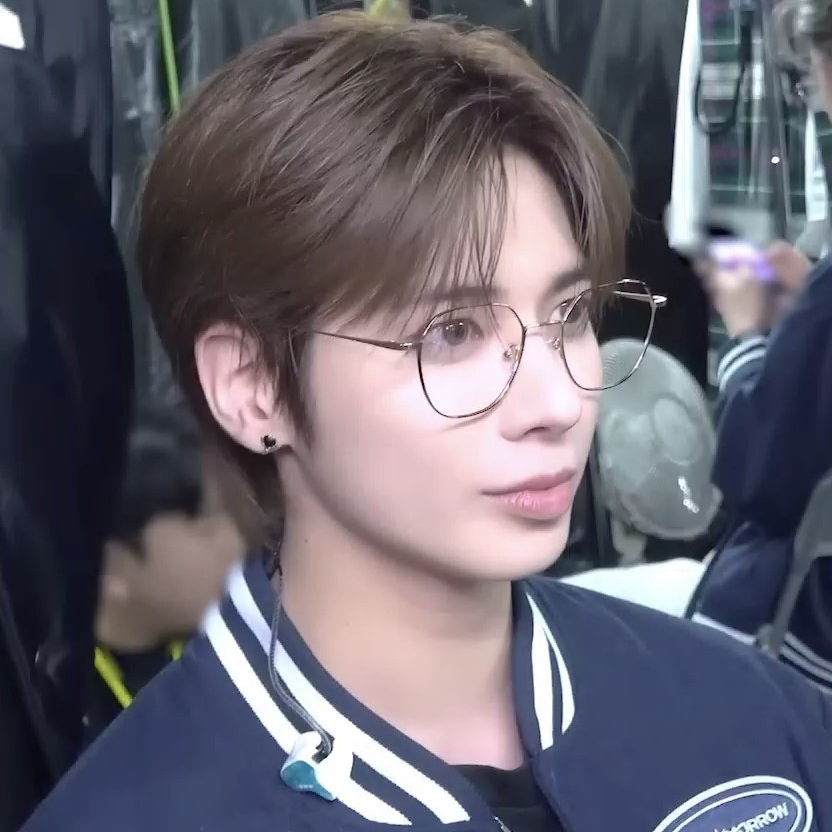 太顯 (TOMORROW X TOGETHER)的最新活動照片