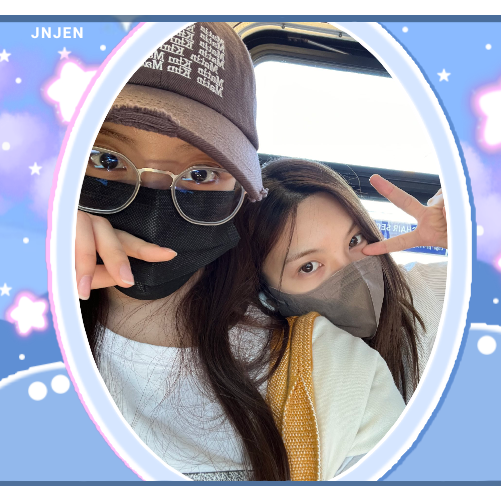 A moment captured by Jiwoo (NMIXX)'s fan