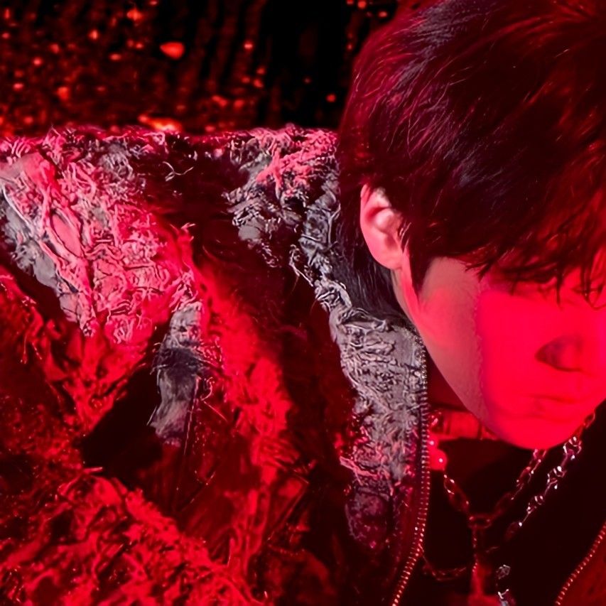 Recent activity shot of Wooseok (PENTAGON)