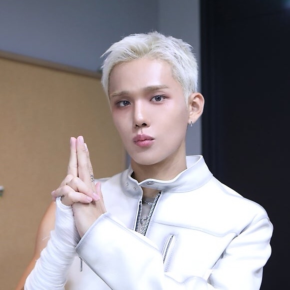 Recent activity shot of Seunghun (B.D.U)