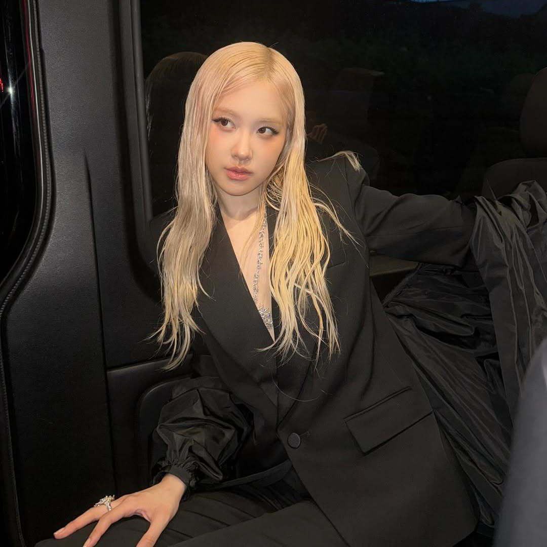 Potret di balik layar ROSÉ (BLACKPINK)