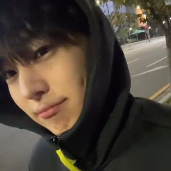 Latest photo of Choi Byungchan