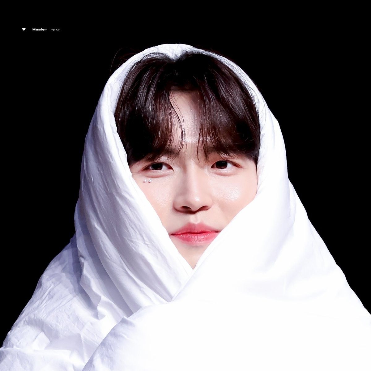 Behind-the-scenes cut of Kim Jaehwan