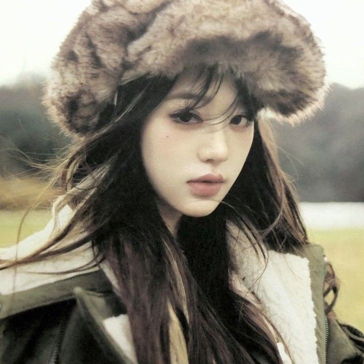 A moment captured by Jang Wonyoung (IVE)'s fan