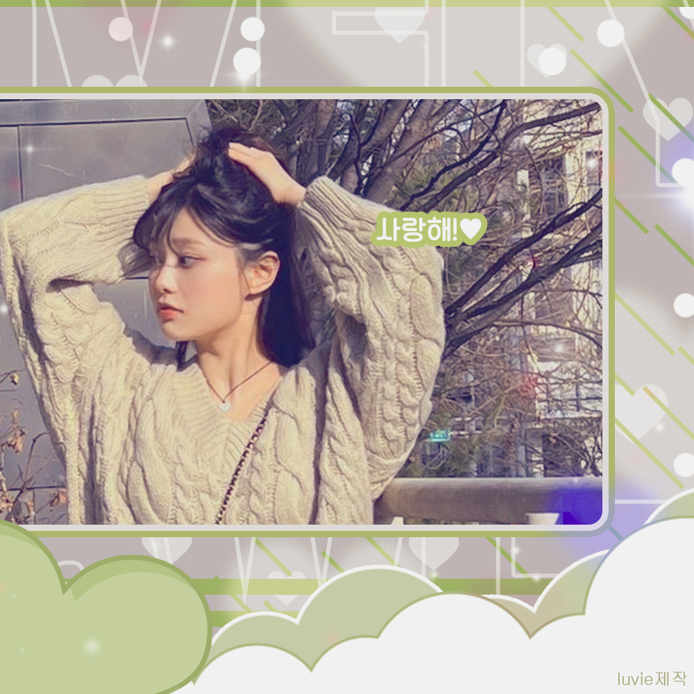 Latest photo of LOONA