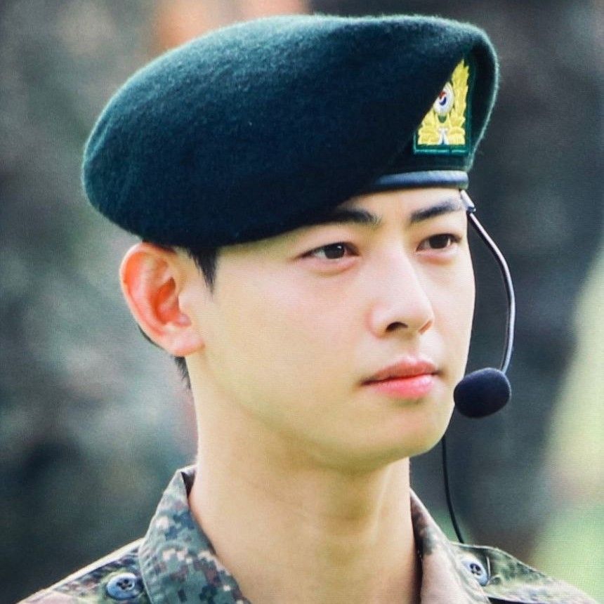 Potret di balik layar Eunwoo (ASTRO)