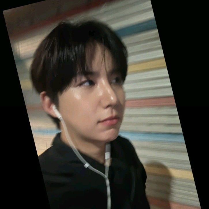 WOW (A.C.E WOW)の最新写真