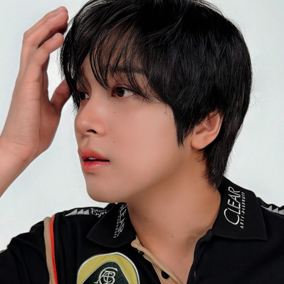 Behind-the-scenes cut of Haechan (NCT 127, NCT DREAM)