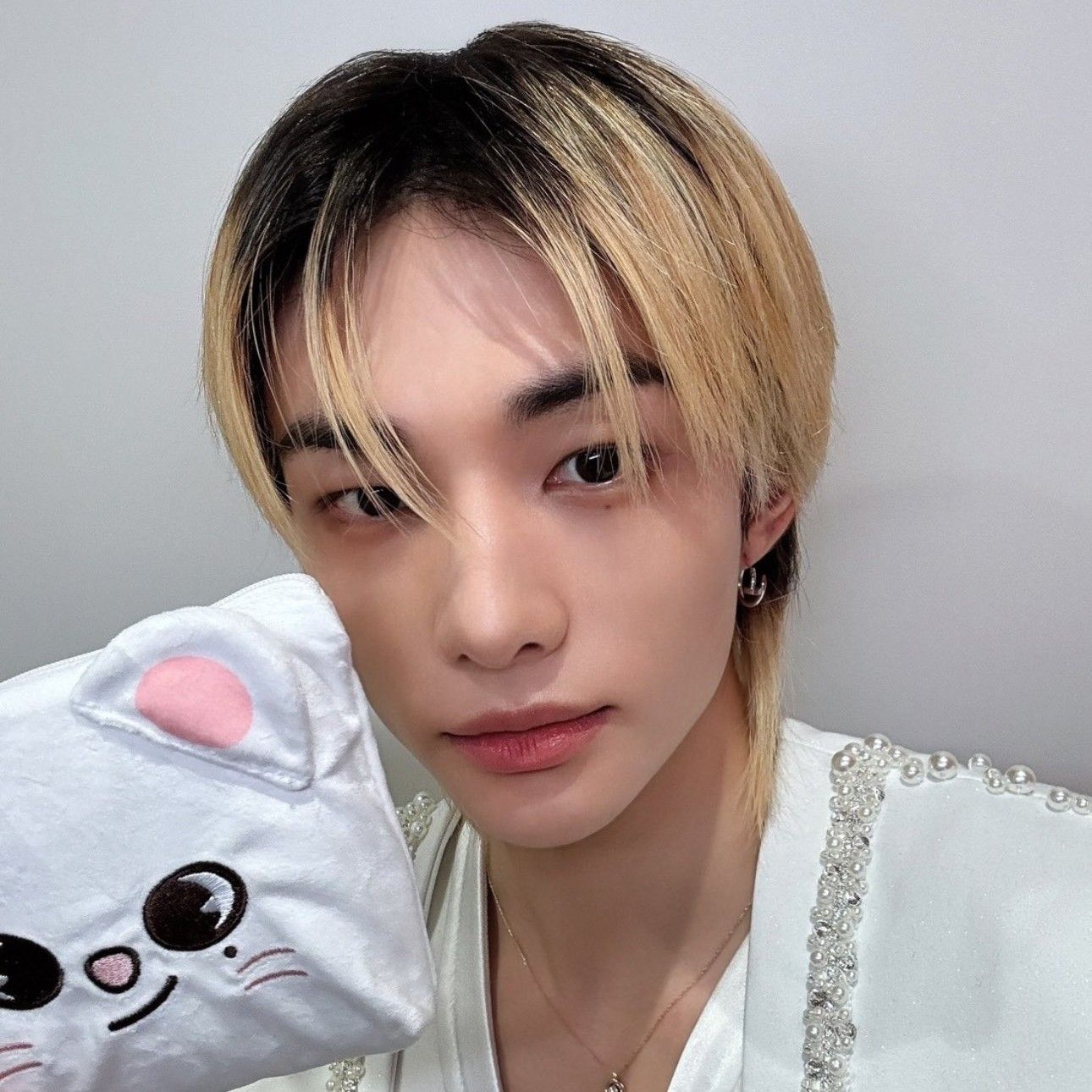 A moment captured by Hyunjin (Stray Kids)'s fan