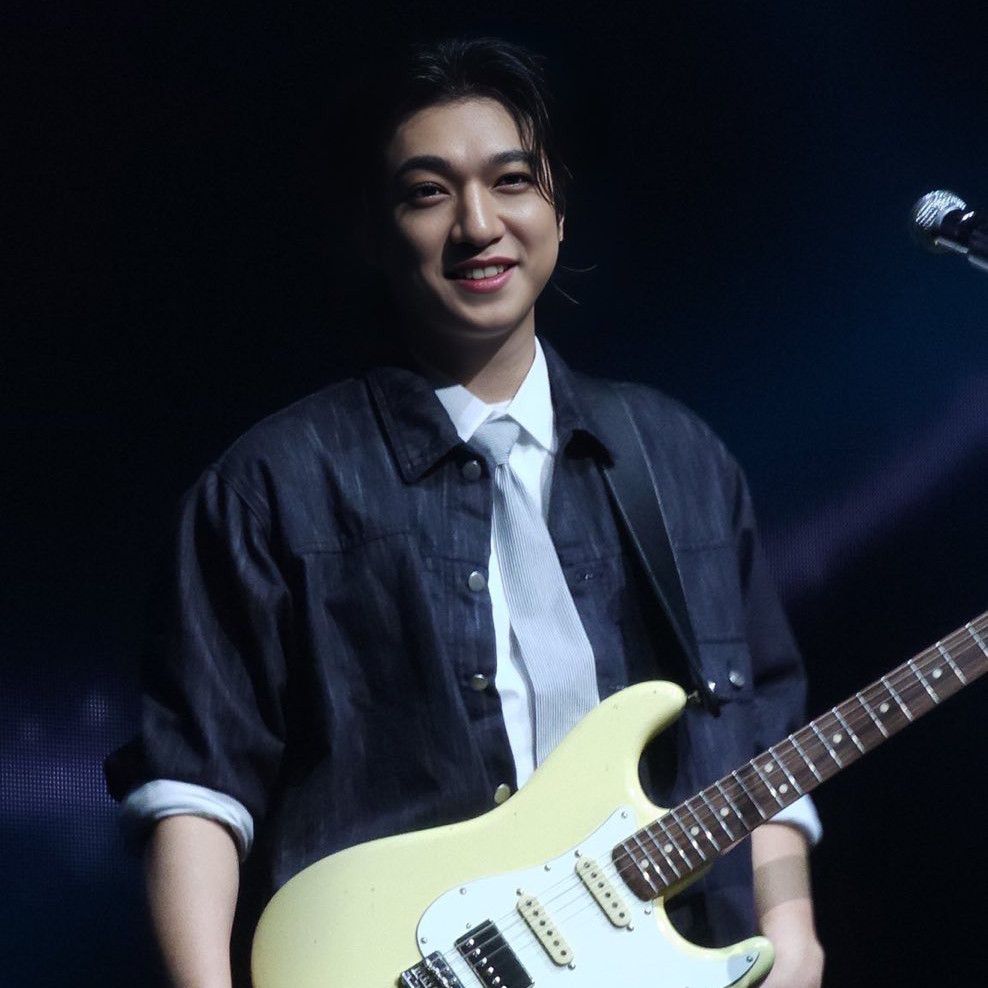 Behind-the-scenes cut of SungJin (DAY6)