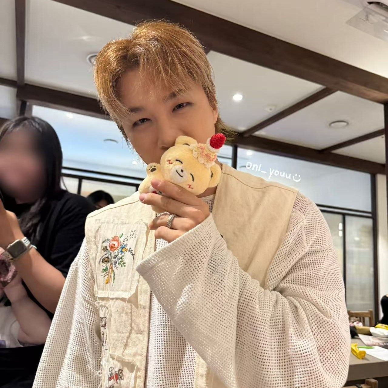 A moment captured by Taeyang (BIGBANG)'s fan