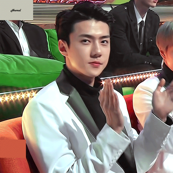 Momen yang diabadikan oleh penggemar Sehun (EXO)