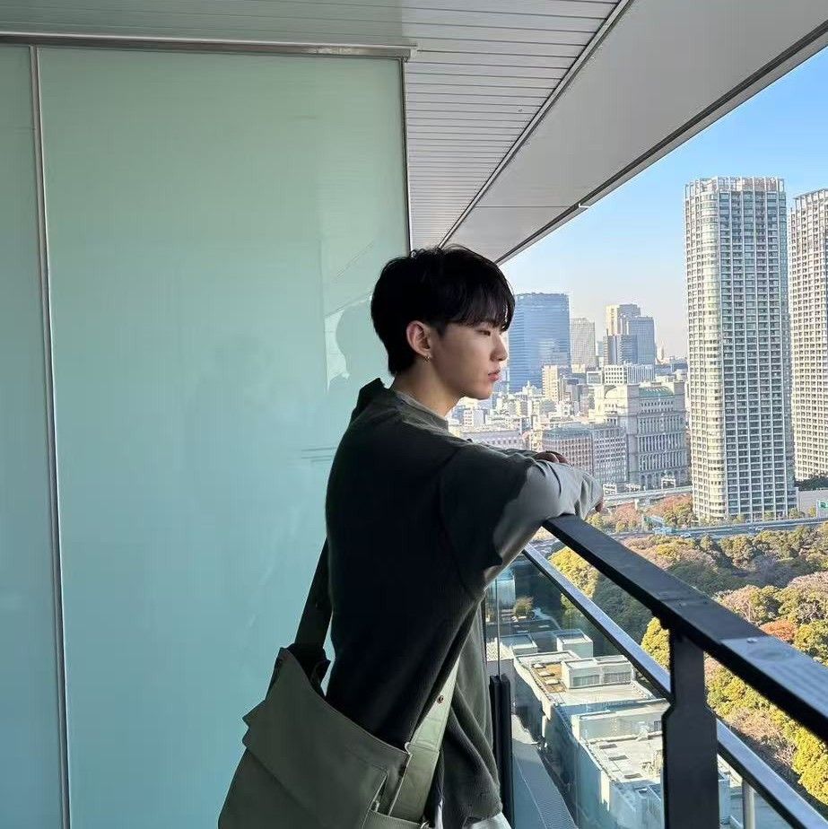 Recent activity shot of SEVENTEEN