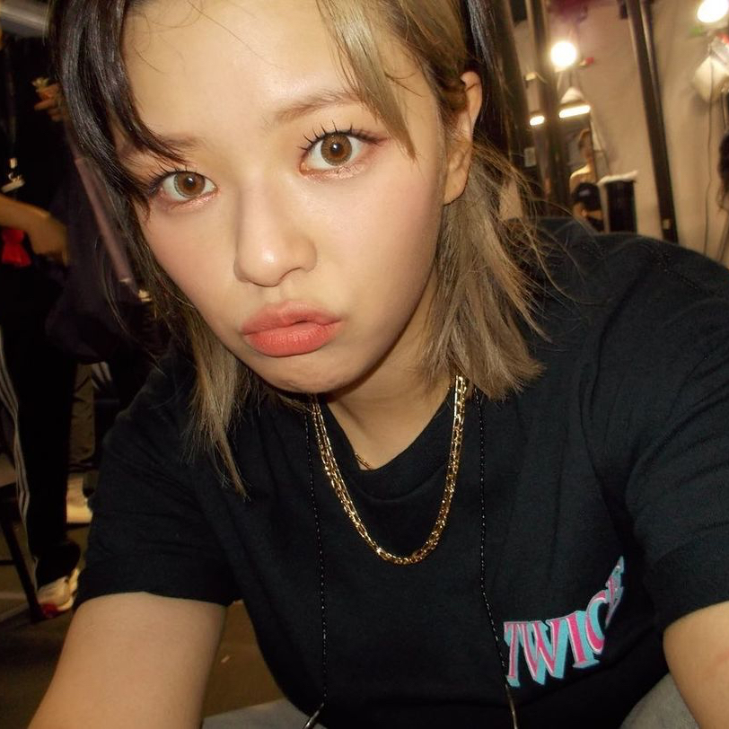 A moment captured by Jeongyeon (TWICE)'s fan
