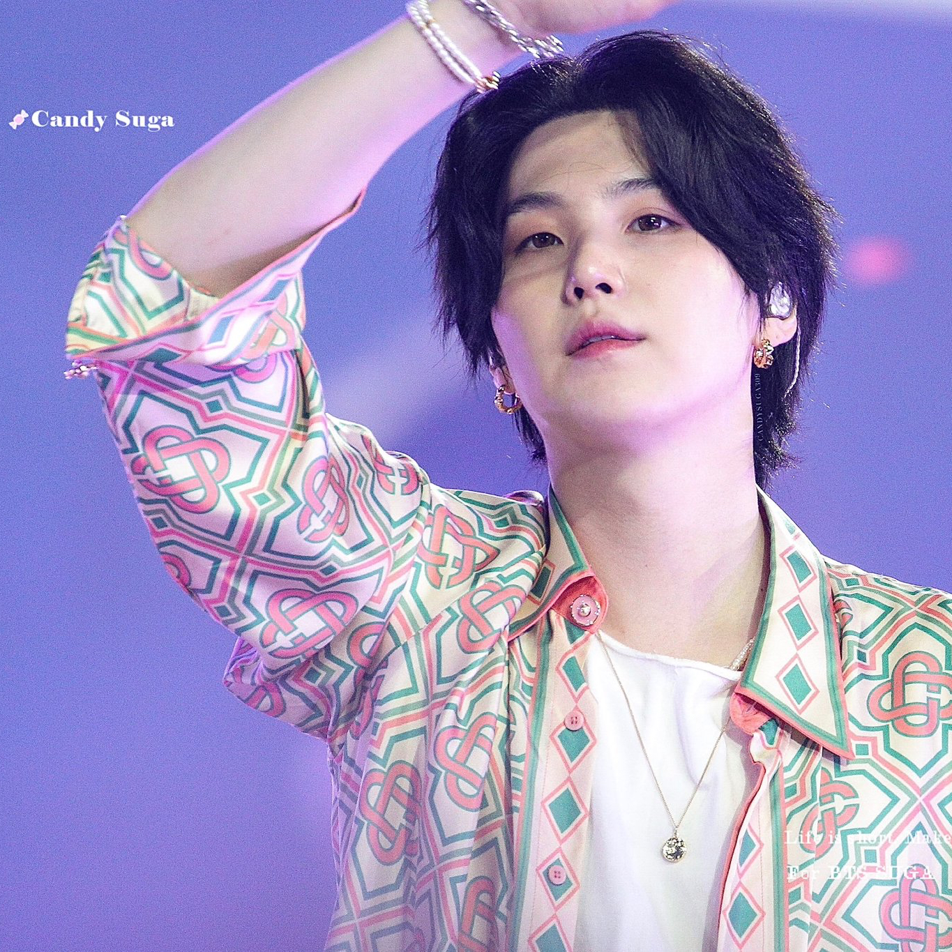 Latest photo of SUGA (BTS)