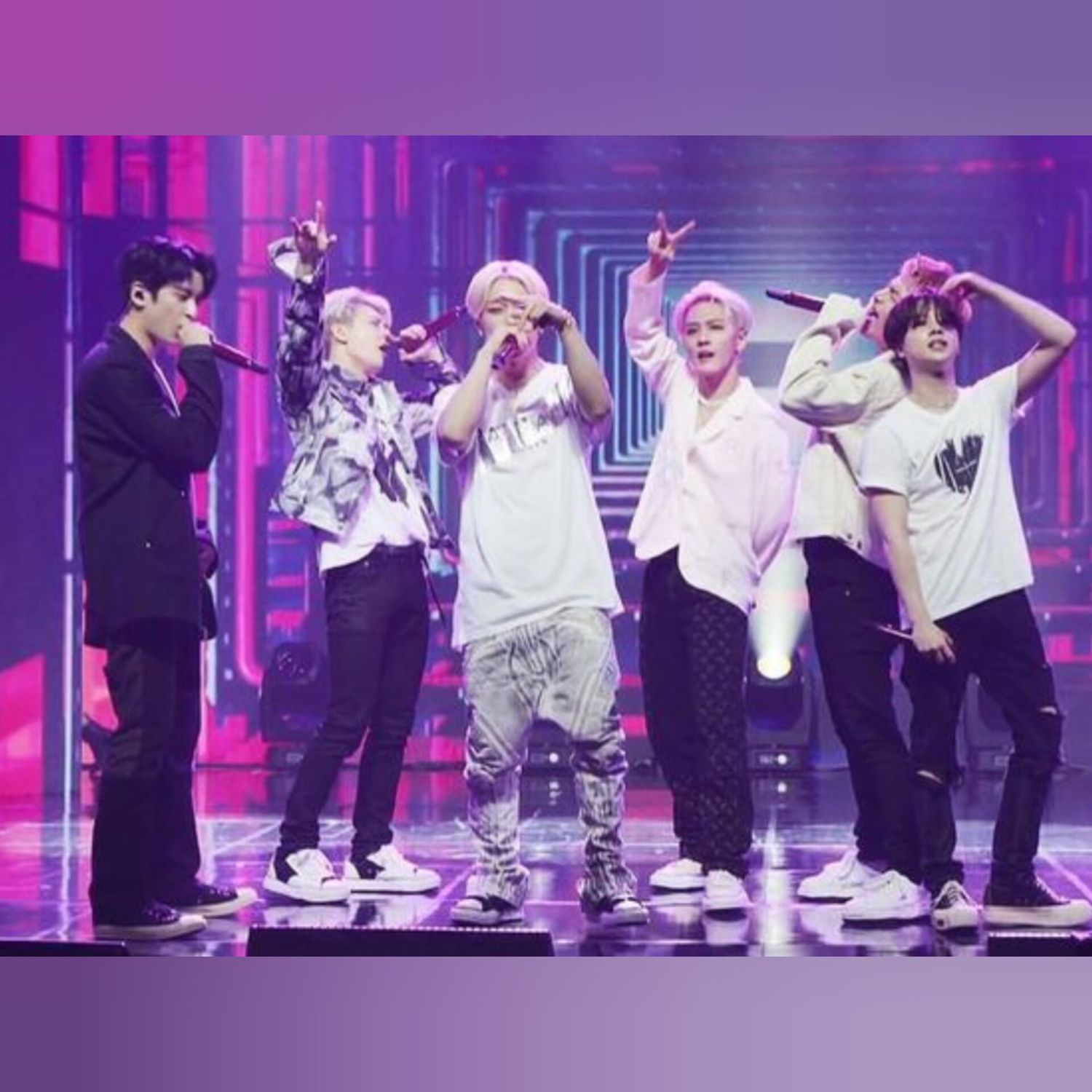 Behind-the-scenes cut of iKON