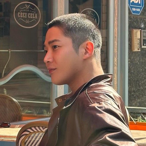 A moment captured by Rowoon's fan