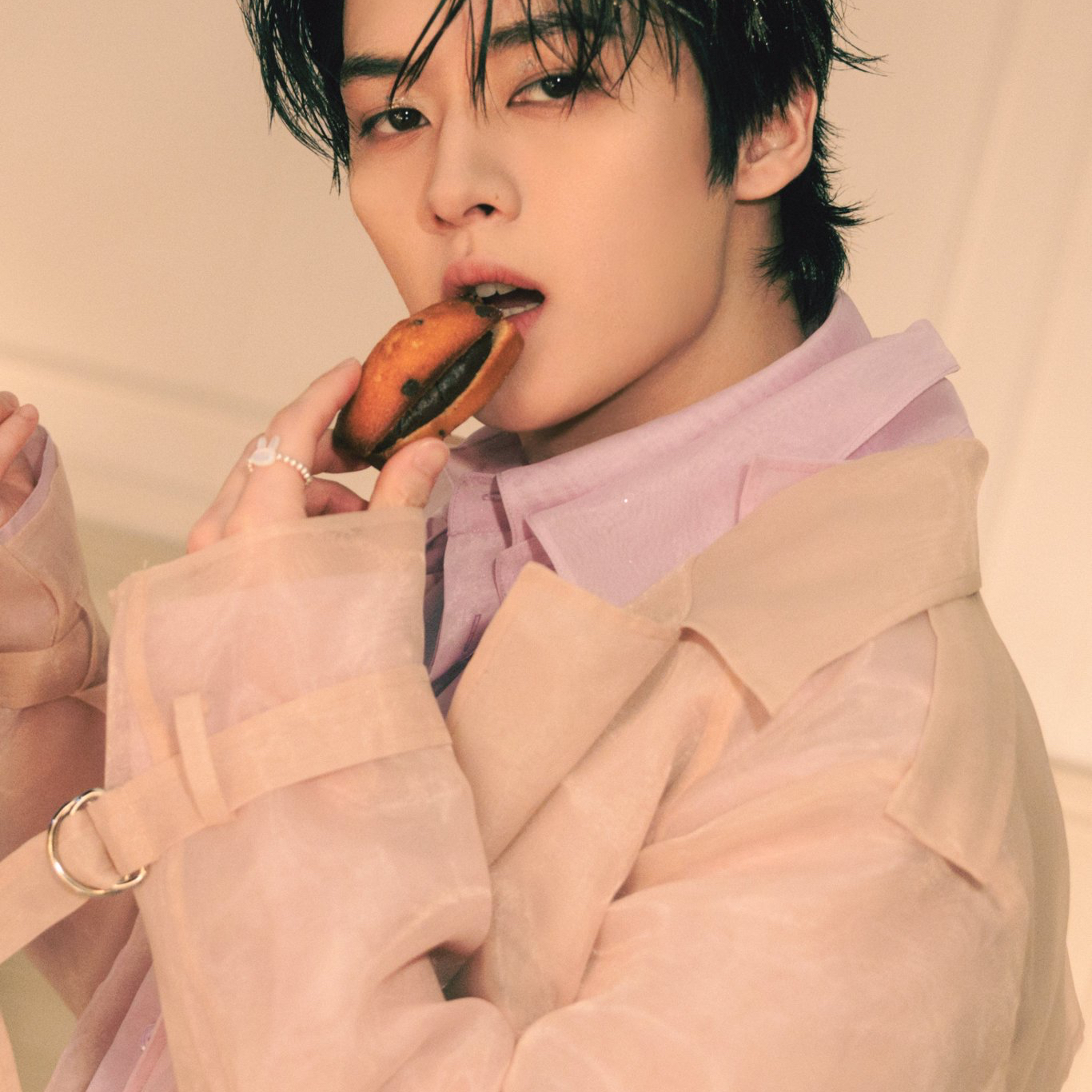 Latest photo of Lee Know (Stray Kids)