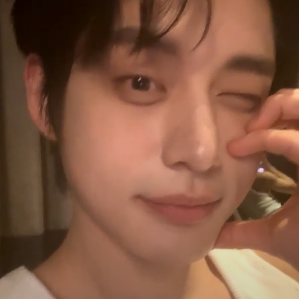 Recent activity shot of Kim Jiwoong (ZEROBASEONE)