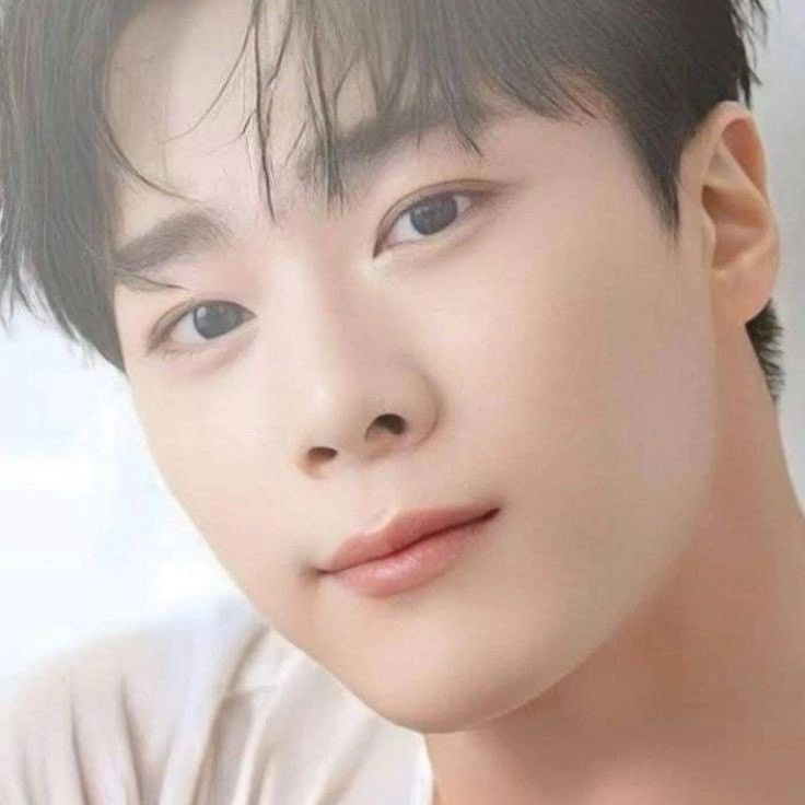 Behind-the-scenes cut of Moonbin (ASTRO)