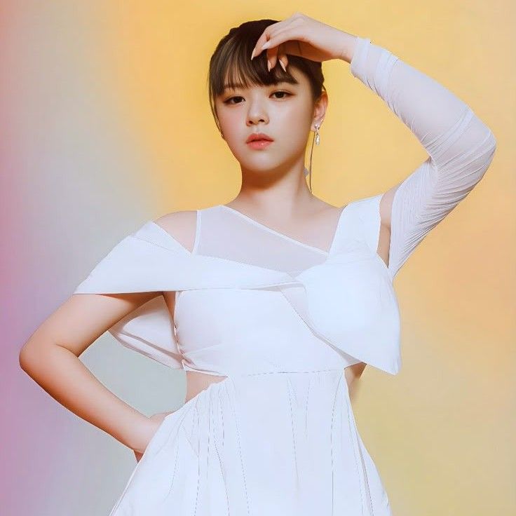 Latest photo of Jeongyeon (TWICE)