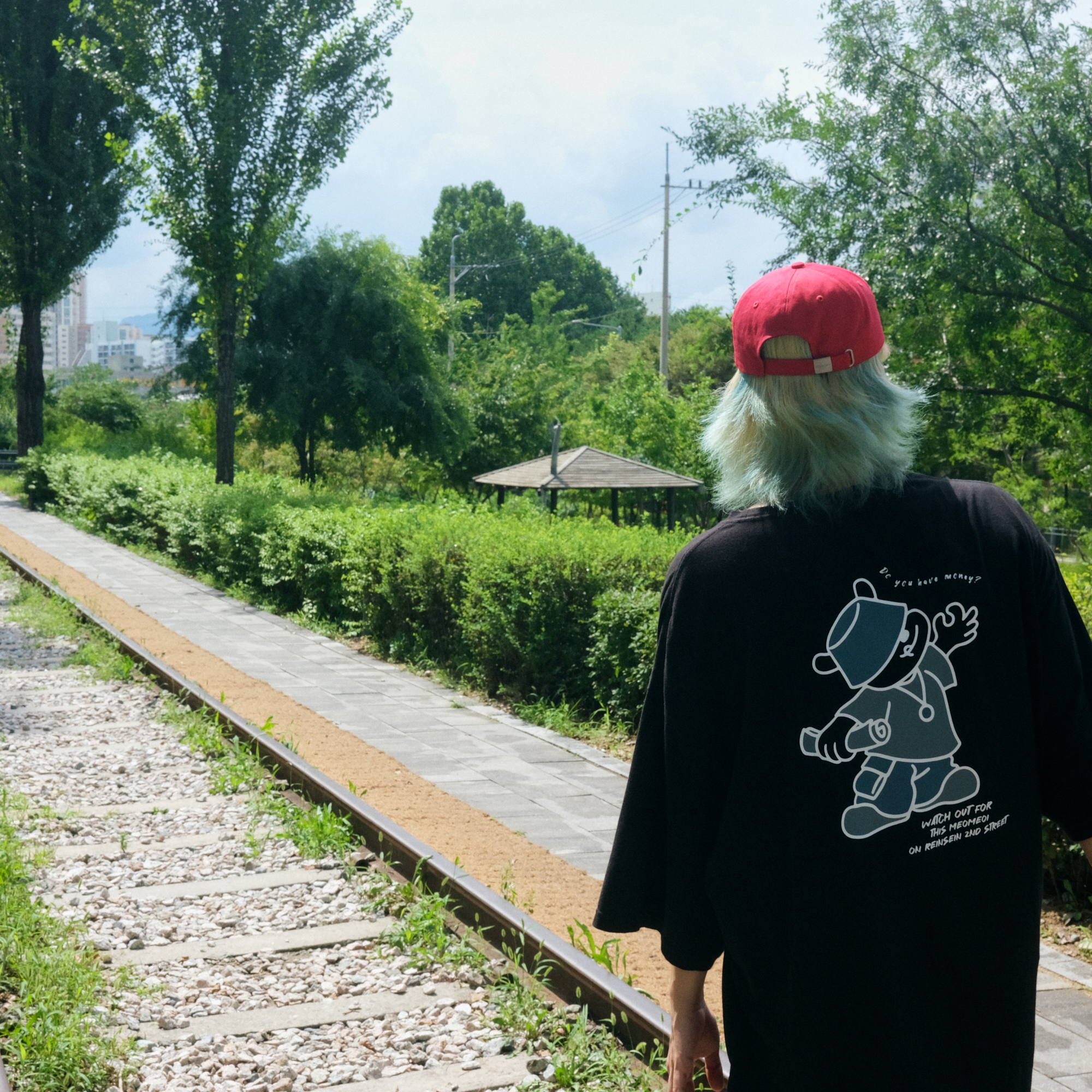 Recent activity shot of Jeonghan (SEVENTEEN)