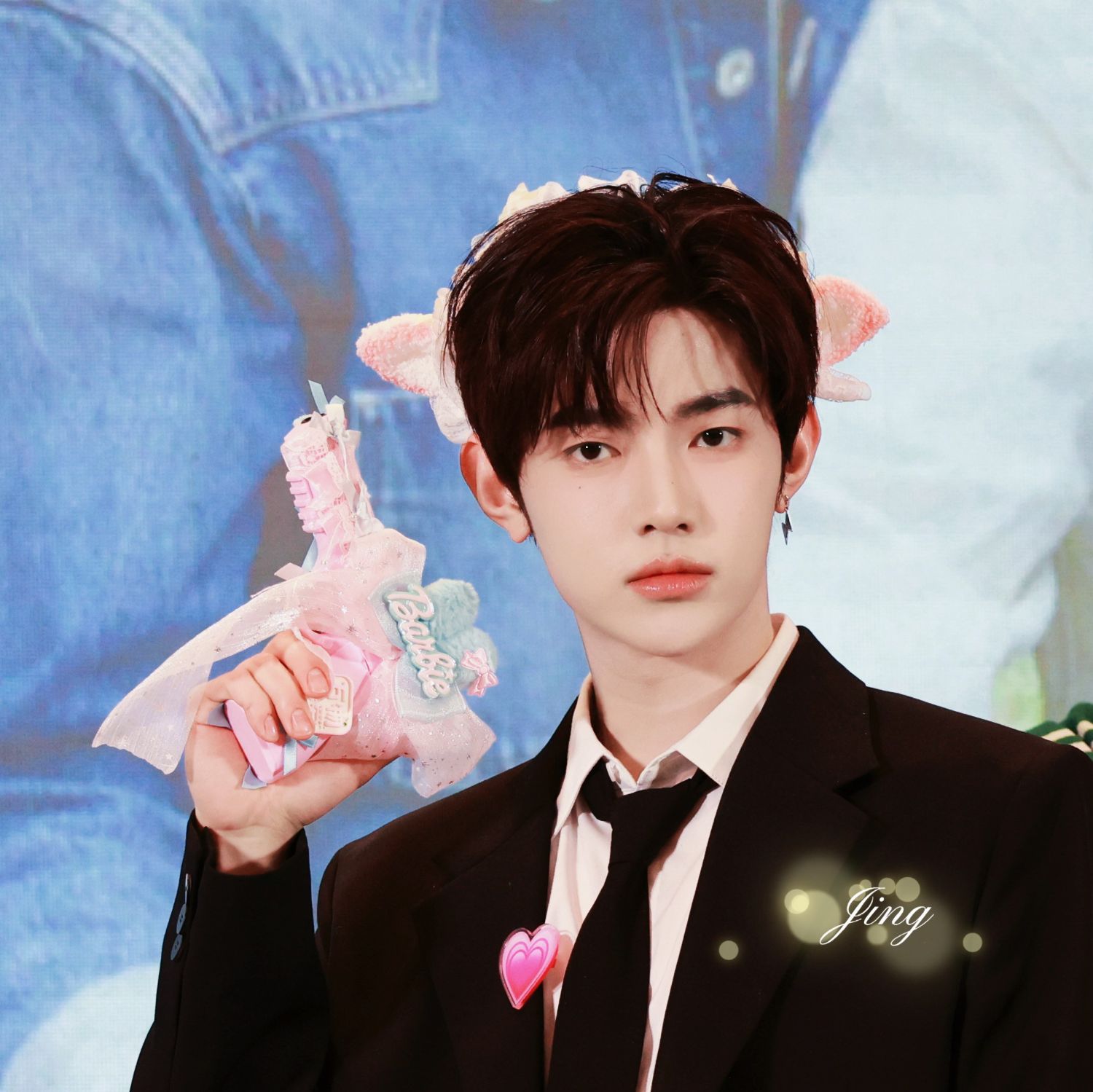 Behind-the-scenes cut of Zhang Hao (ZEROBASEONE)