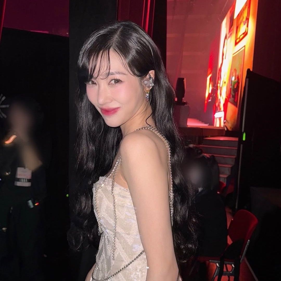 Behind-the-scenes cut of Tiffany Young (Girls' Generation)
