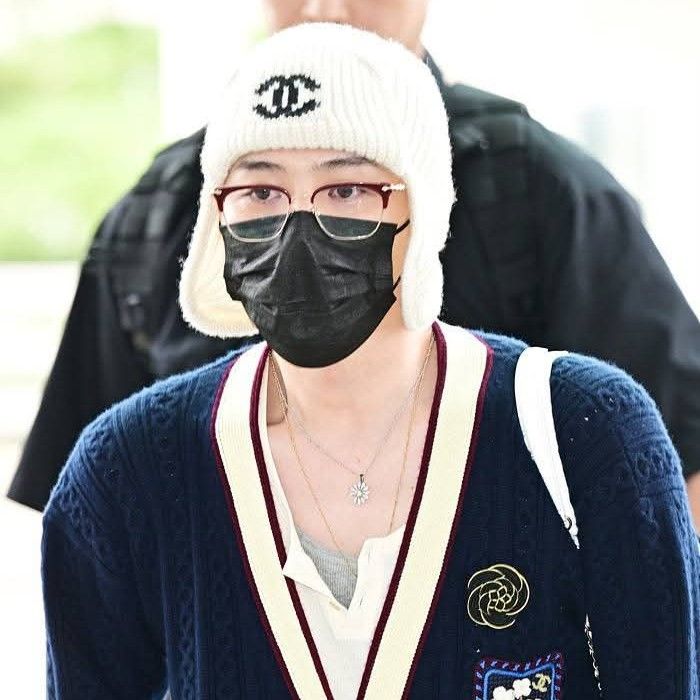 Behind-the-scenes cut of G-DRAGON (BIGBANG)